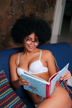 Selva Lapiedra strips off thongs to show hairy bush in bedroom tease — Selva Lapiedra #1