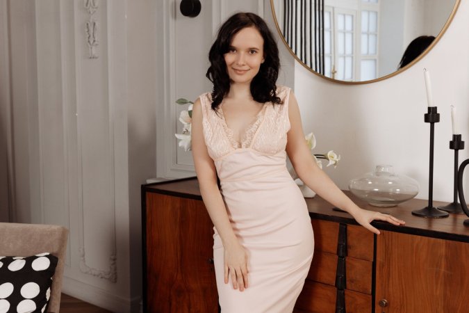 Poppy peels off tight dress, flaunts juicy pink pussy, spreads her hairy ass — Poppy #2