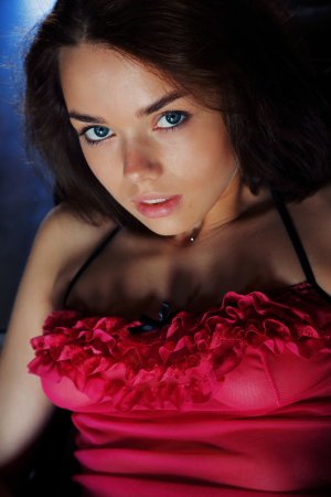 Keira Blue reveals her hairy pussy in a frilly pink panties striptease — Keira Blue #4