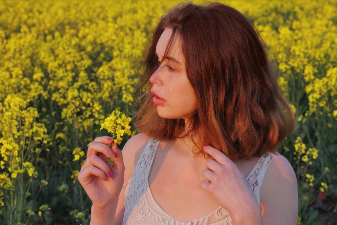 Riccarda teases with scarlet lipstick, exposing beautiful breasts and a natural bush in a flirty mood — Riccarda #2