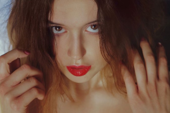 Riccarda teases with scarlet lipstick, exposing beautiful breasts and a natural bush in a flirty mood — Riccarda #11