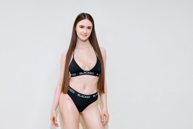 Melanie Marie and Della Cate start responsible but end in passionate blowjob and doggystyle orgy with Hazel — Melanie Marie, Della Cate, Hazel Moore, Isiah Maxwell, Hollywood Cash & Jax Slayher #2